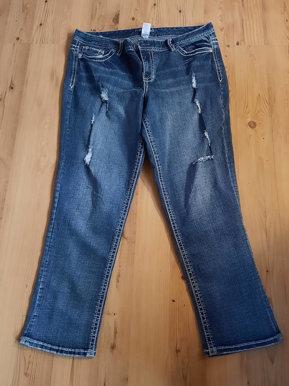 Classic  Maurices Distressed Women's Jeans - Blue